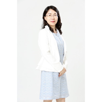 陳梅香 健康管理師，專注於飲食調整、腸道健康與精準檢測整合。